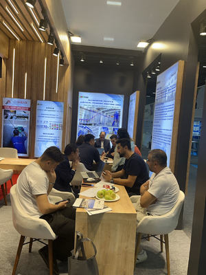 Pre-treatment Spraying System Customized Capacity for Customers  Vertical Powder Coating Line for Aluminum Profiles