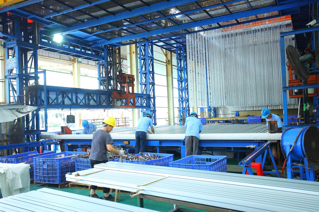Upper Computer Control Moudle Multiple Processing Tank Anodizing Production Line For Aluminium Profiles
